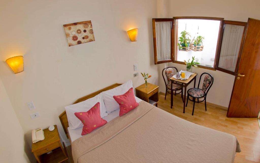Rey Hotel 3*
